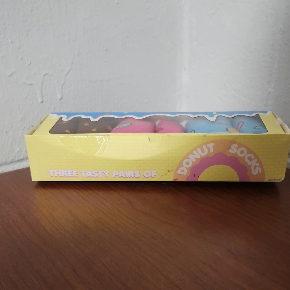 Kids Donut Themed Socks- 3 Pairs